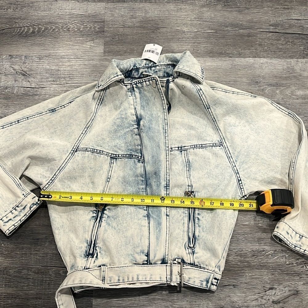 Forever 21 NWT acid wash vintage style light denim wash Jean jacket - S - Picture 10 of 15